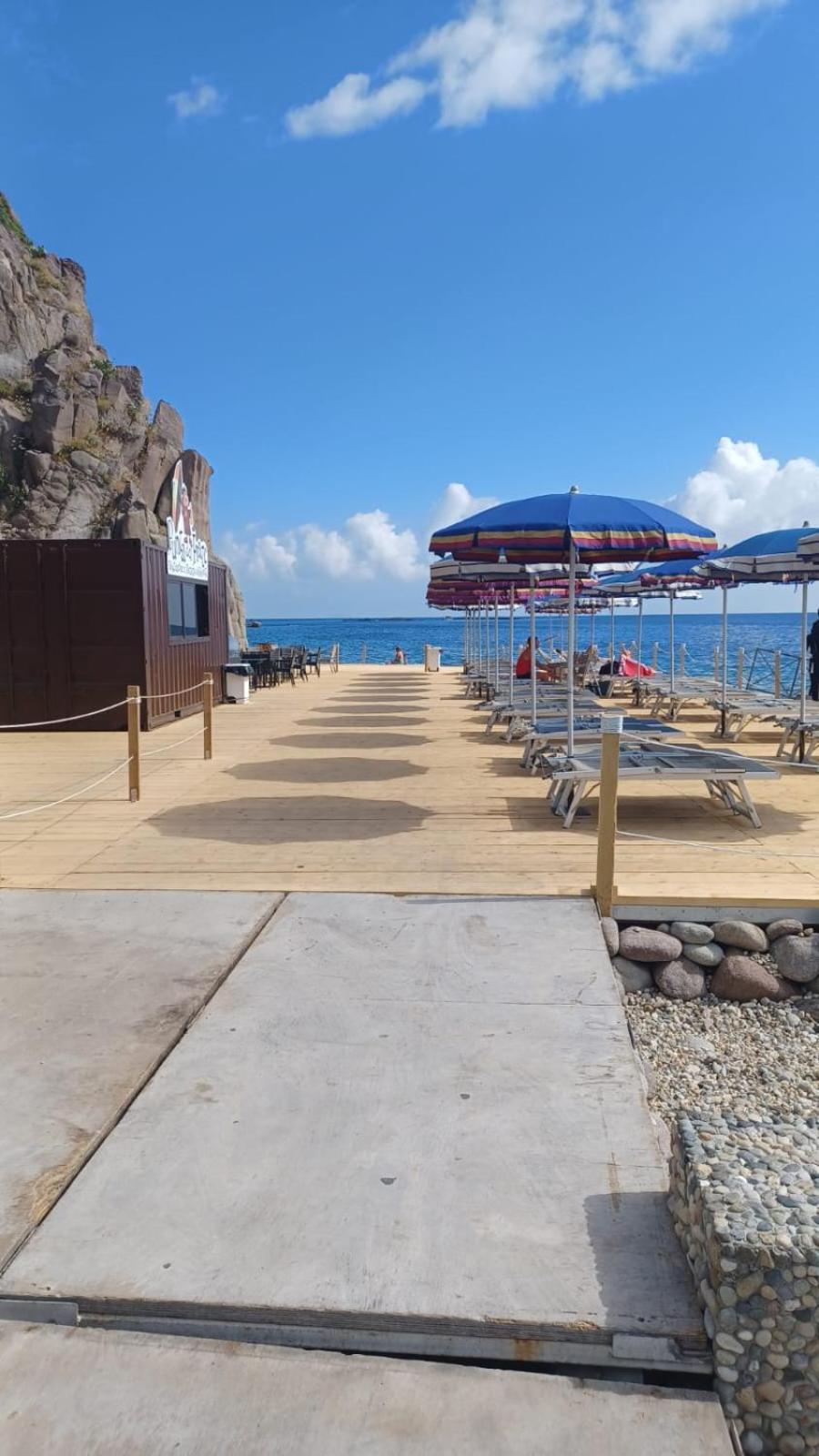 Casa Del Porticciolo Di Capraia Eksteriør billede