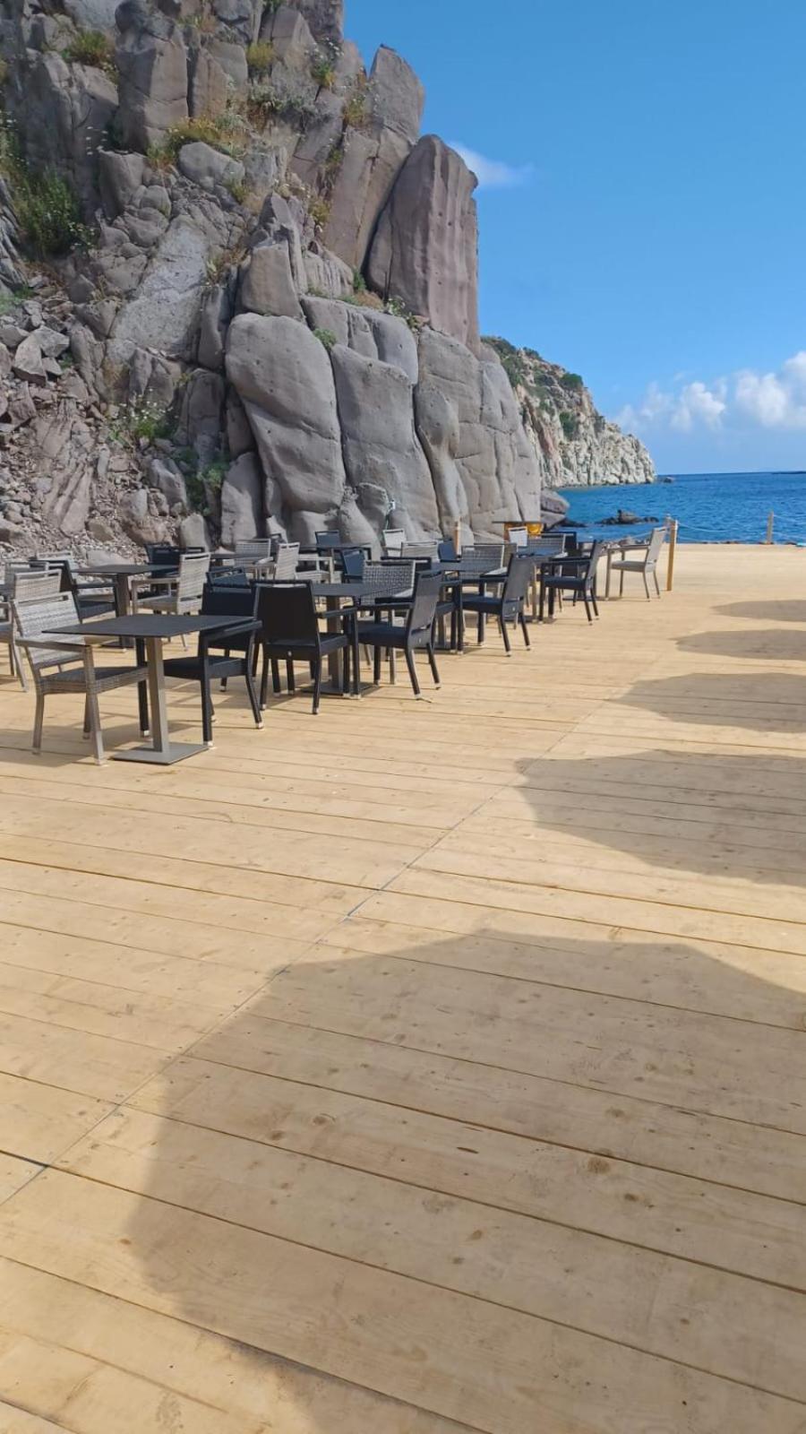 Casa Del Porticciolo Di Capraia Eksteriør billede